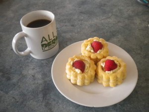 Lemon Filling in Pastry Shells