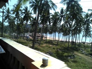 lunch-at-the-beach-lores